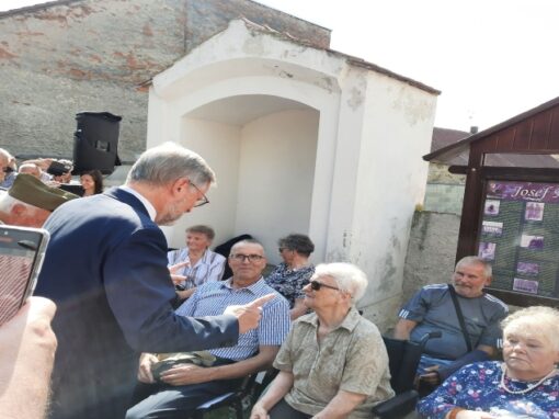 Hájit svobodu své vlasti a národa jest první povinností každého uvědomělého Čecha